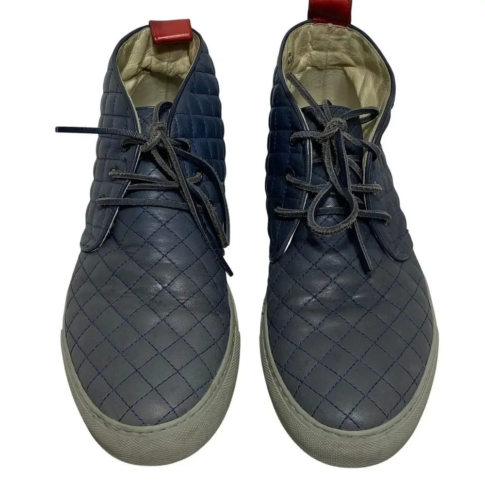 Del Toro introducing pair